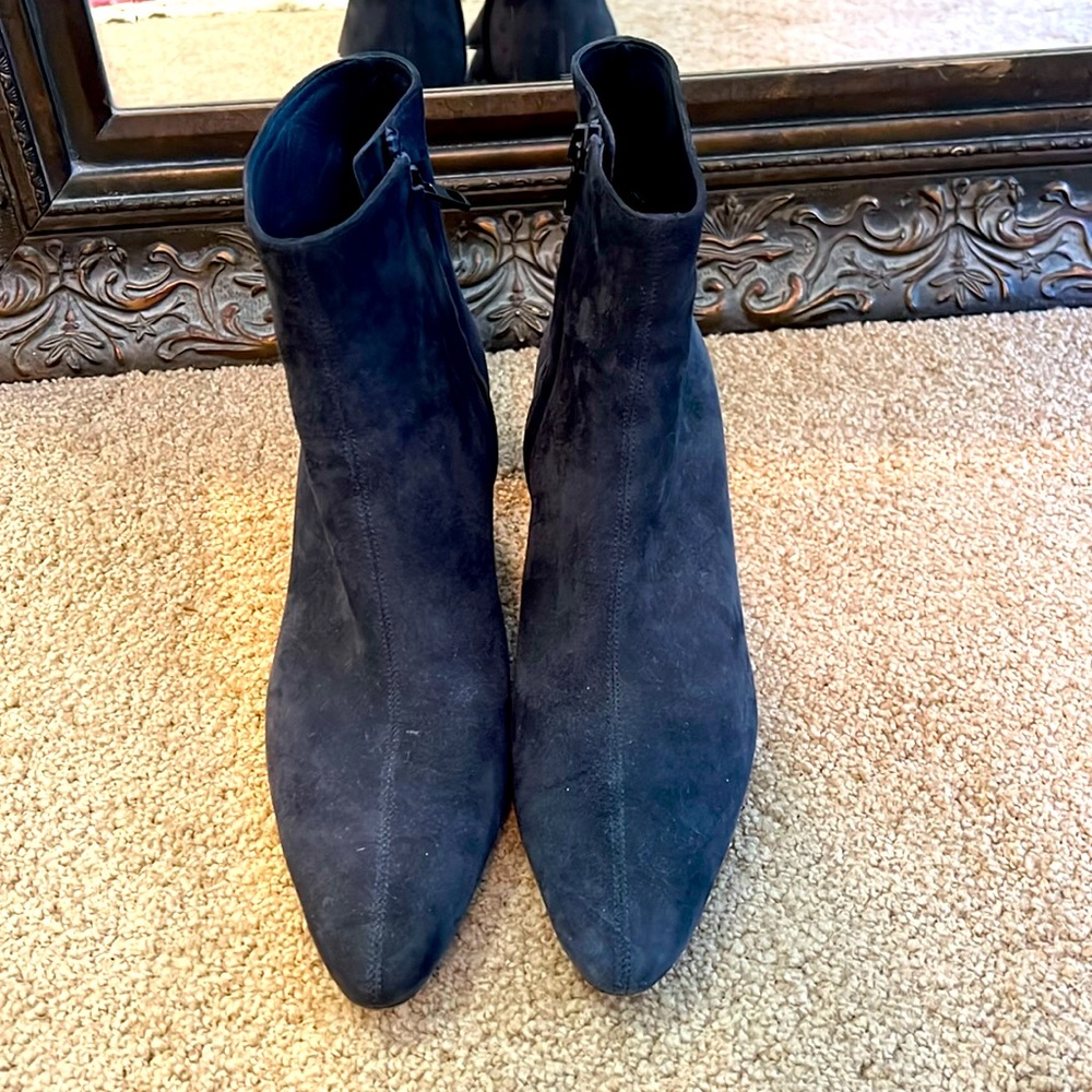 RARE Vince Suede bootie in gorgeous blue.